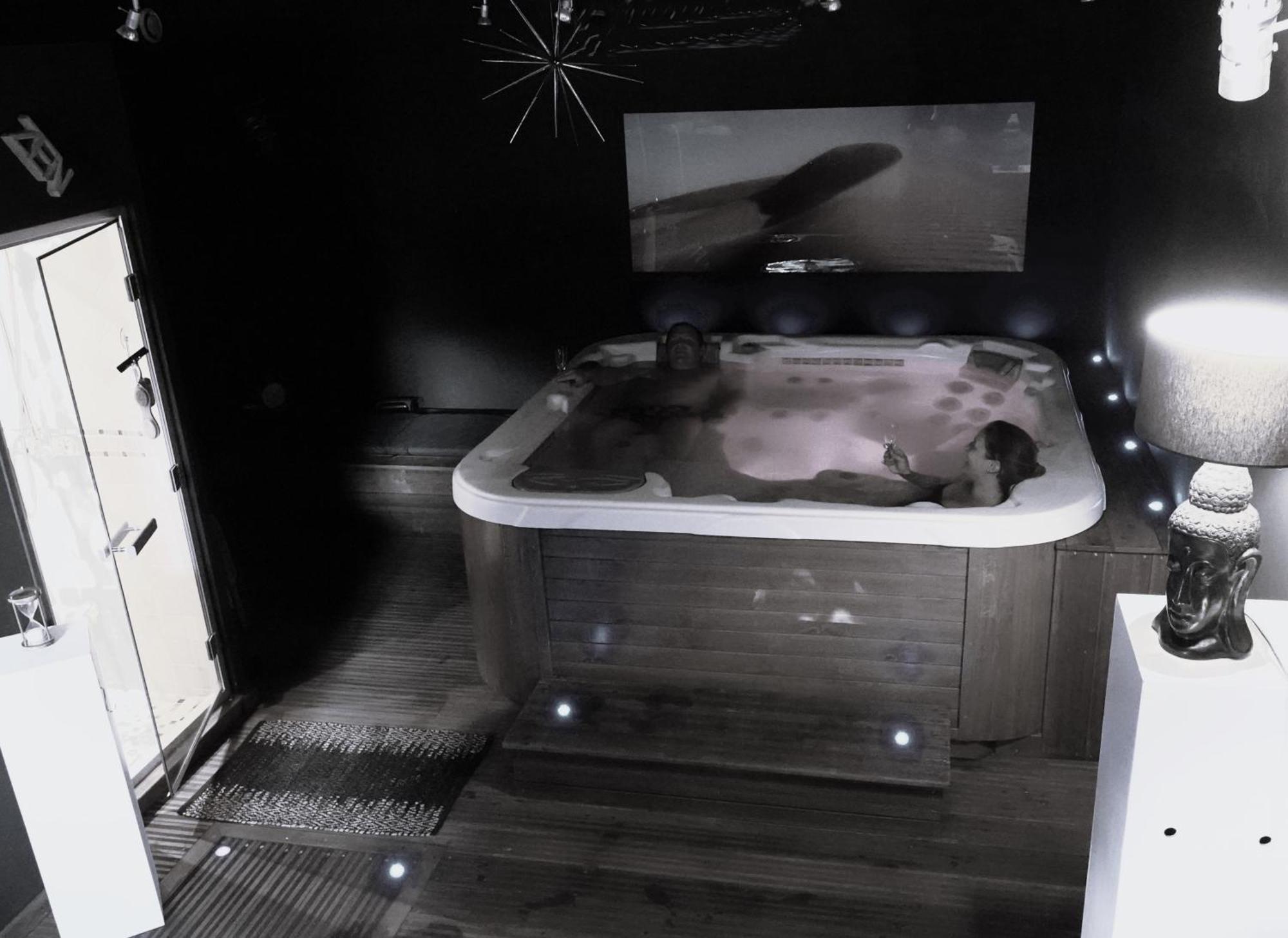 Gite A La Campagne Les Grandes Maisons Espace Jacuzzi Hammam Spa Lorris Экстерьер фото